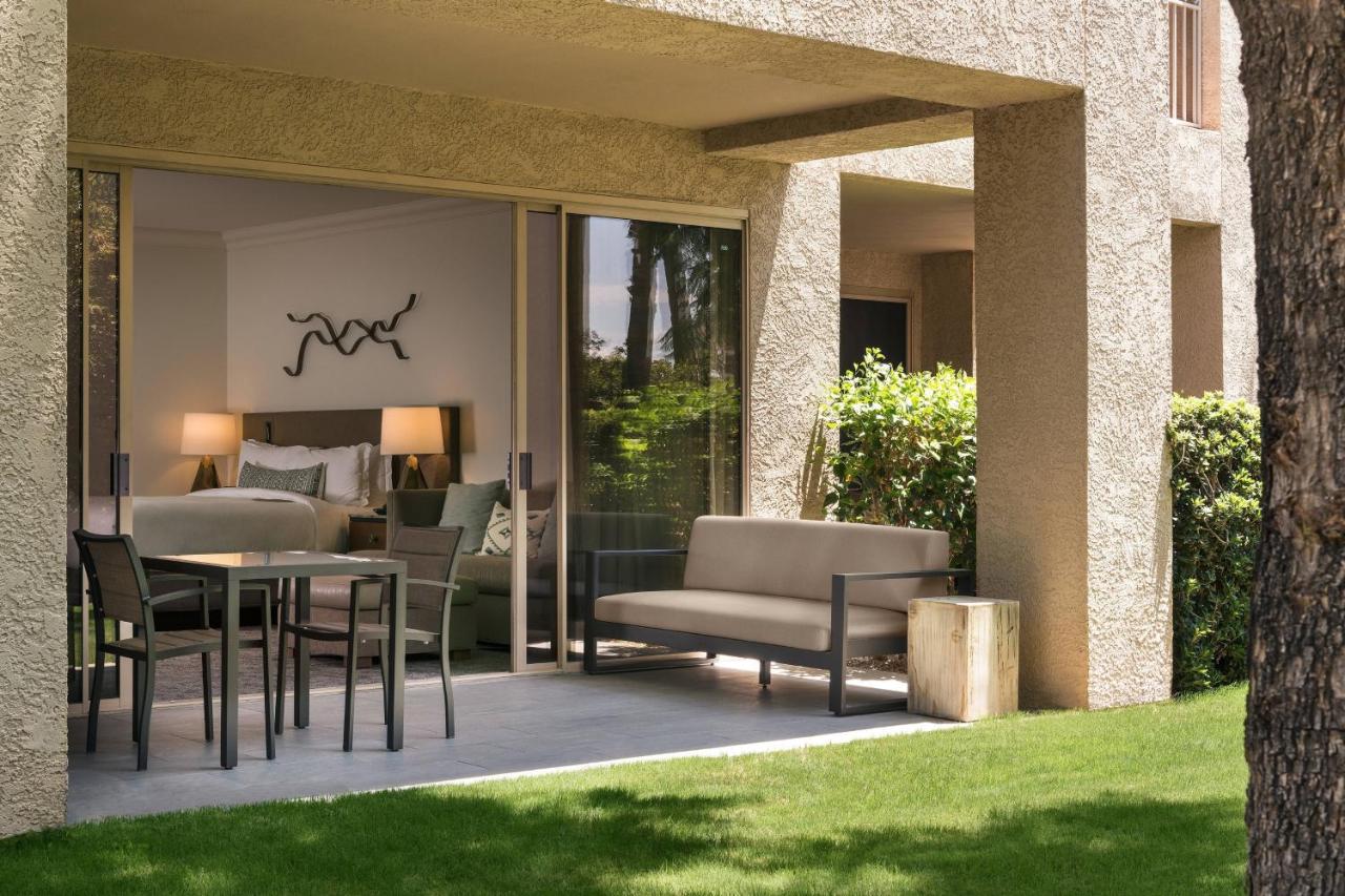 Deluxe Casita Suite, 1 Bedroom Suite, 1 King, Sofa bed at The Phoenician, a Luxury Collection Resort, Scottsdale