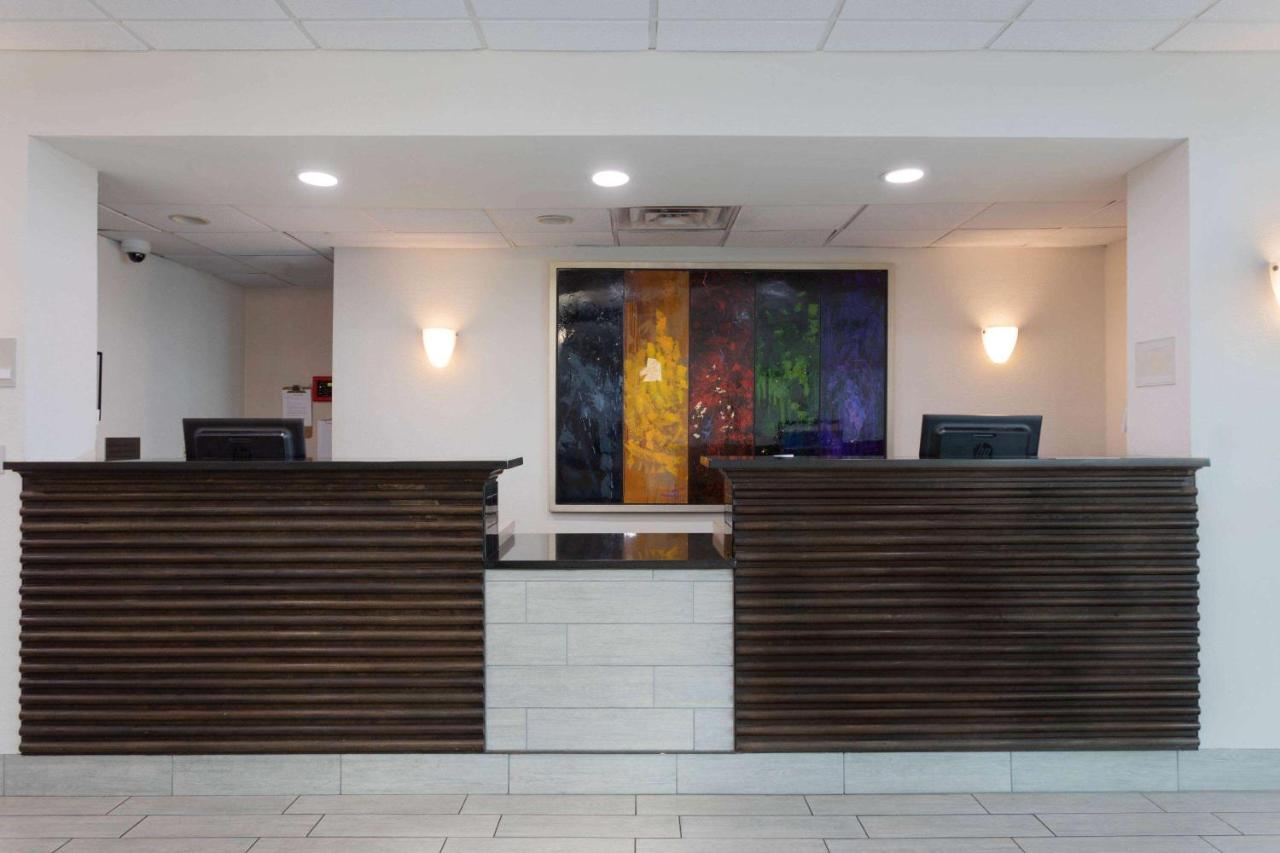 | Wyndham Garden Tallahassee Capitol Near FSU