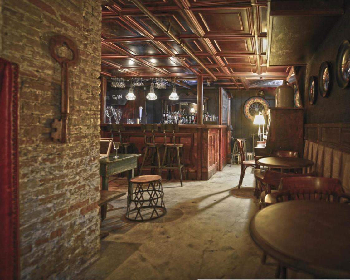  | Maxwell Mansion Hotel
