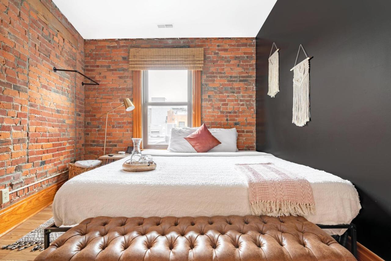  | King Bed Right On High St Free Parking Short North Downtown Ohio State The Book Loft