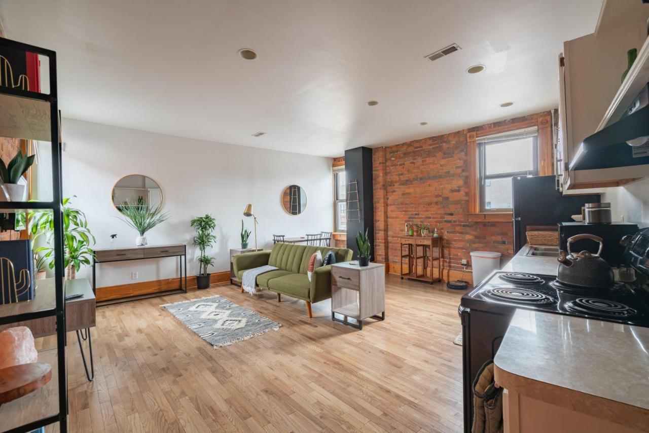  | King Bed Right On High St Free Parking Short North Downtown Ohio State The Book Loft