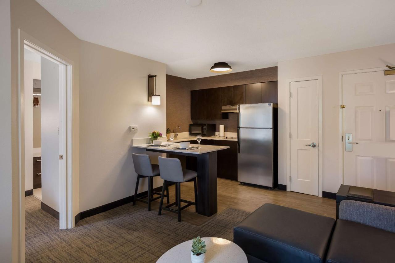 Hearing Accessible One Bedroom Suite Queen at Sonesta ES Suites Parsippany Morris Plains