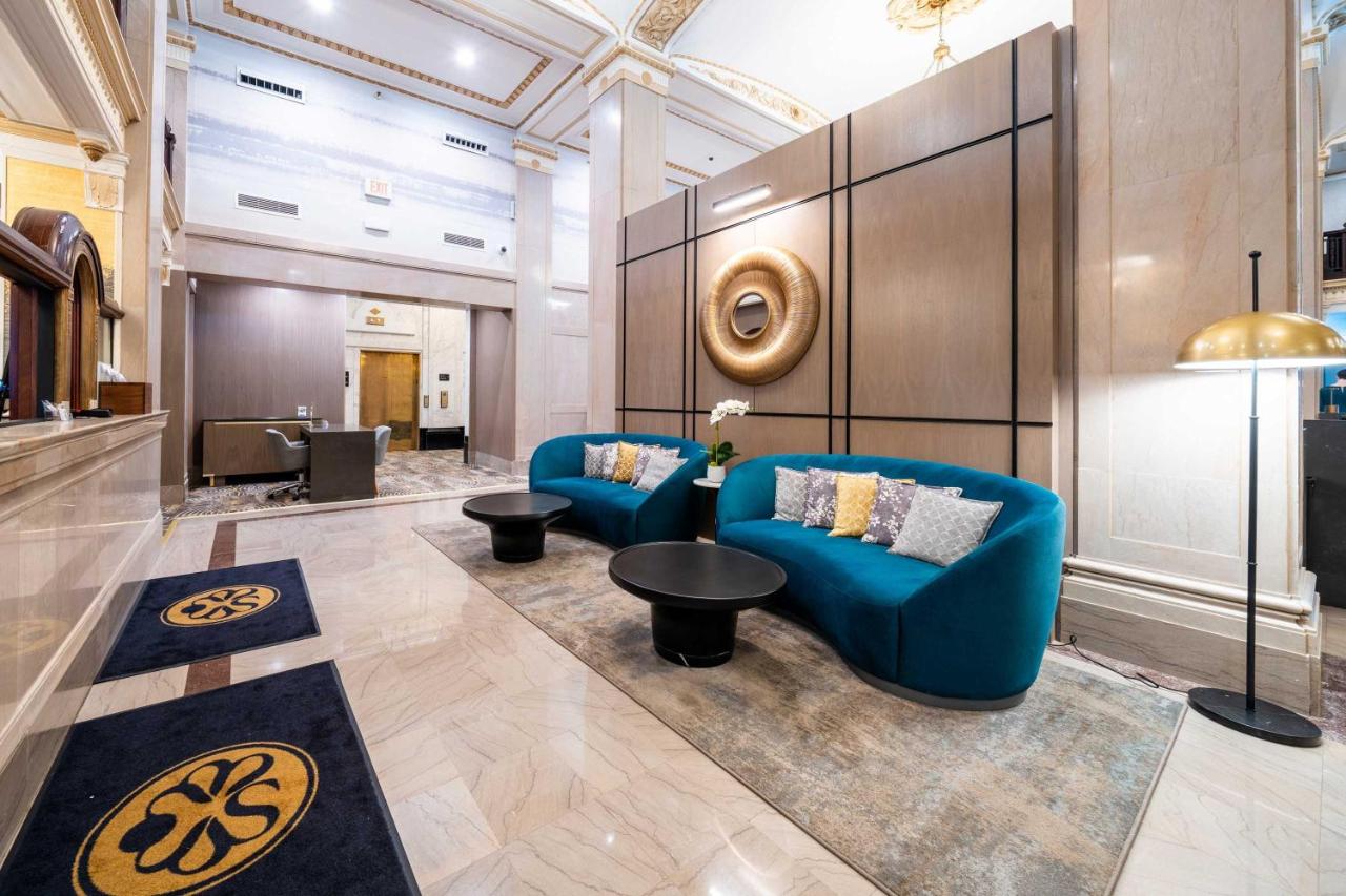 | Sandman Signature Fort Worth Downtown Hotel