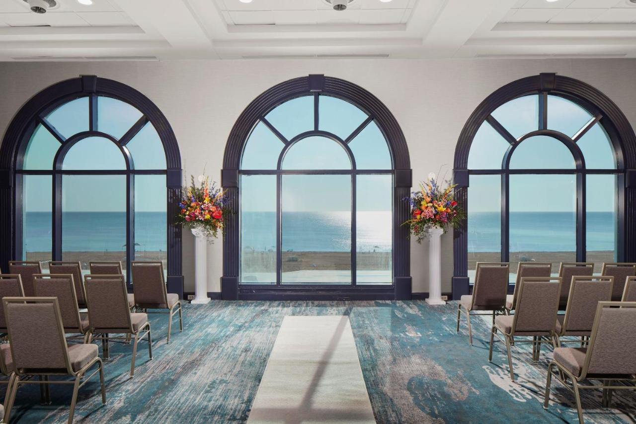  | Sheraton Virginia Beach Oceanfront Hotel