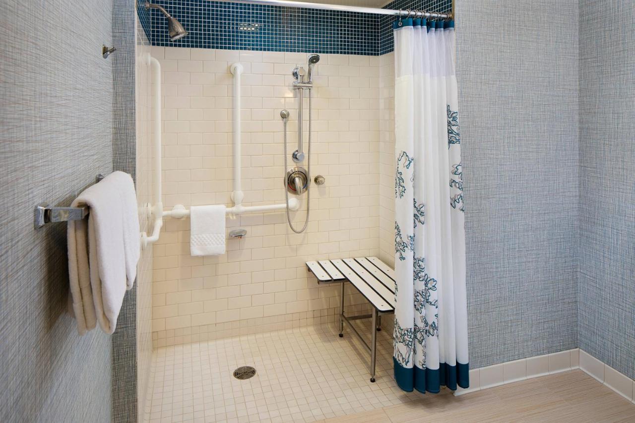 Queen Studio at Residence Inn by Marriott San Diego Downtown/Gaslamp Quarter