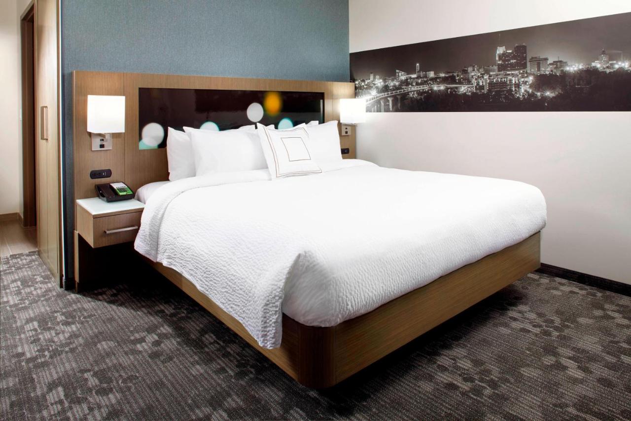  | Courtyard by Marriott Akron Downtown