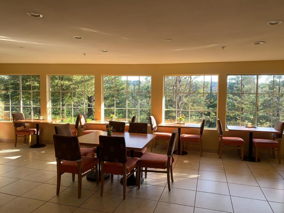  | Rocklin Park Hotel