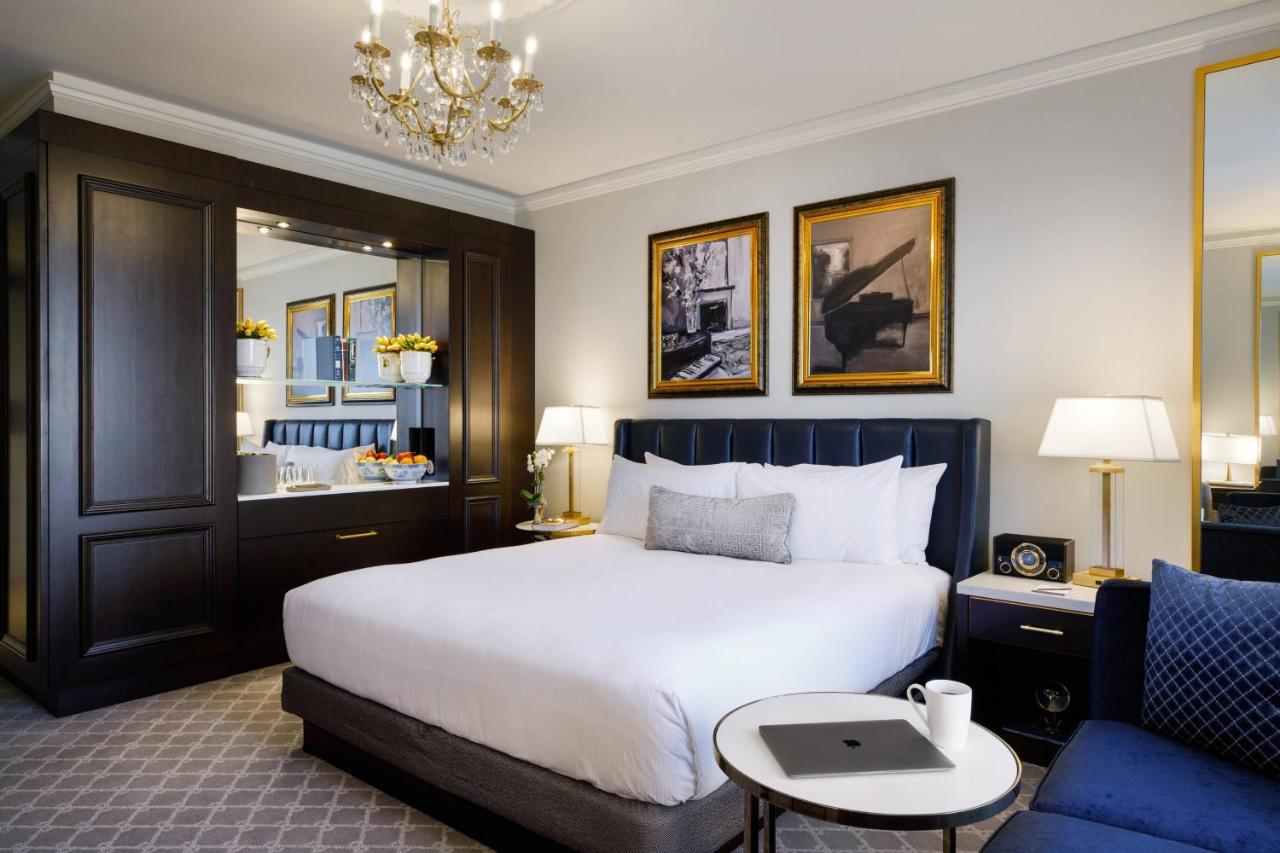 Guest Room, 1 King at Hotel Carmichael, Autograph Collection