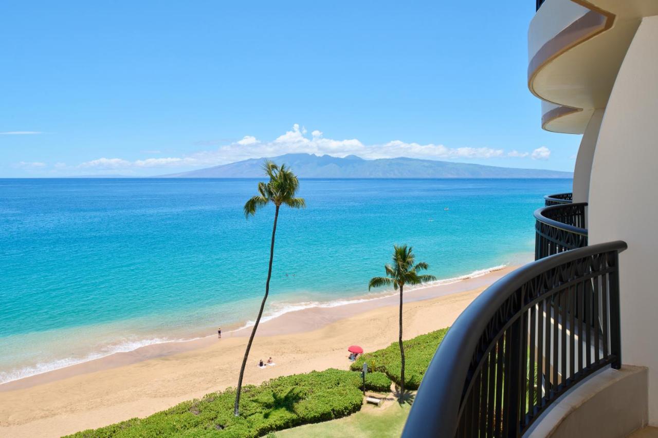 Standard Room with Ocean Front View at Royal Lahaina Resort & Bungalows