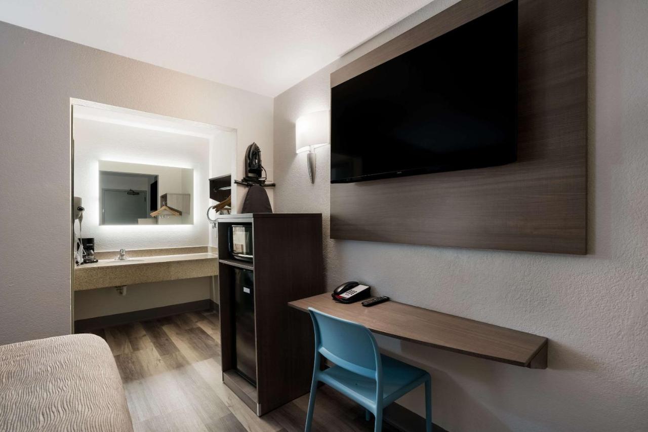  | Quality Inn