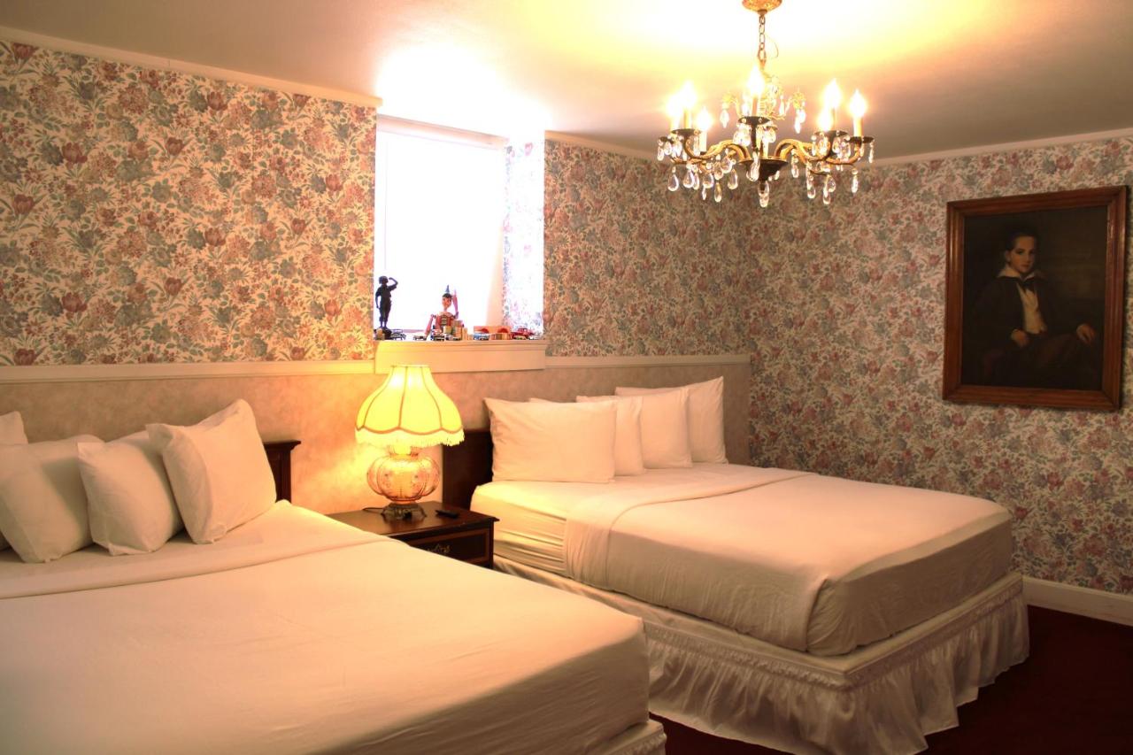 | Copper Queen Hotel