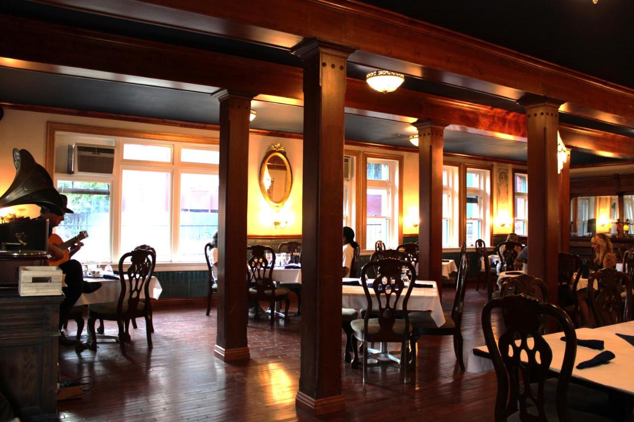 | Copper Queen Hotel