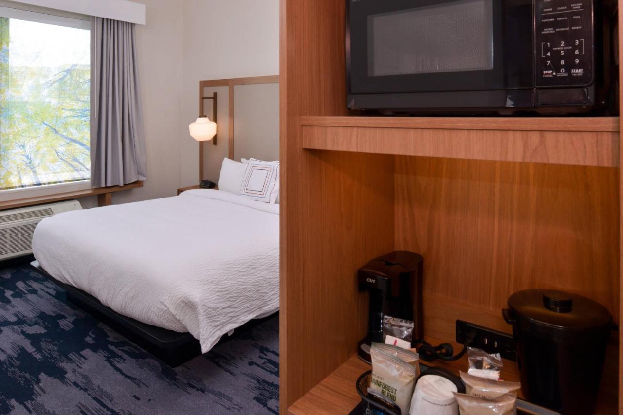 King Room at Fairfield Inn & Suites by Marriott Columbus Grove City