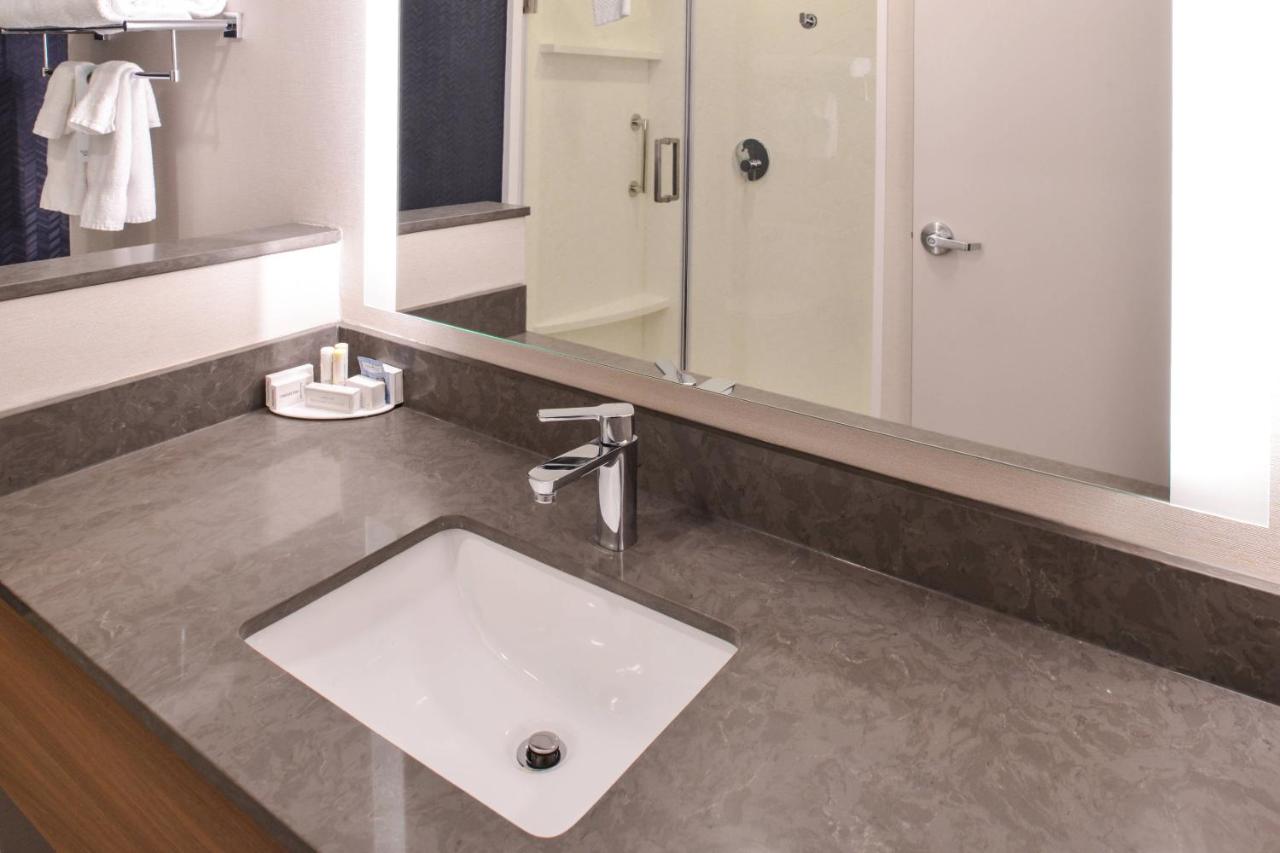 King Room at Fairfield Inn & Suites by Marriott Columbus Grove City