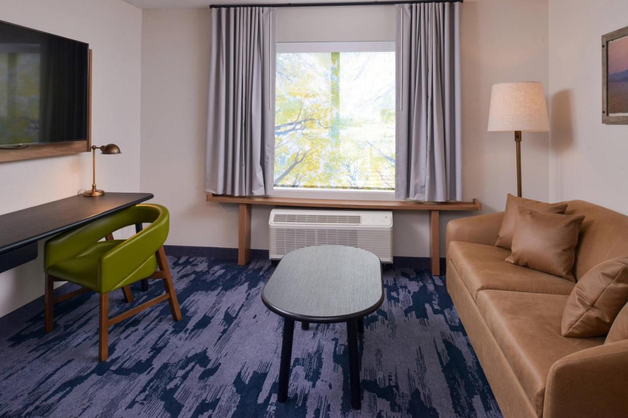 King Room with Sofa Bed at Fairfield Inn & Suites by Marriott Columbus Grove City