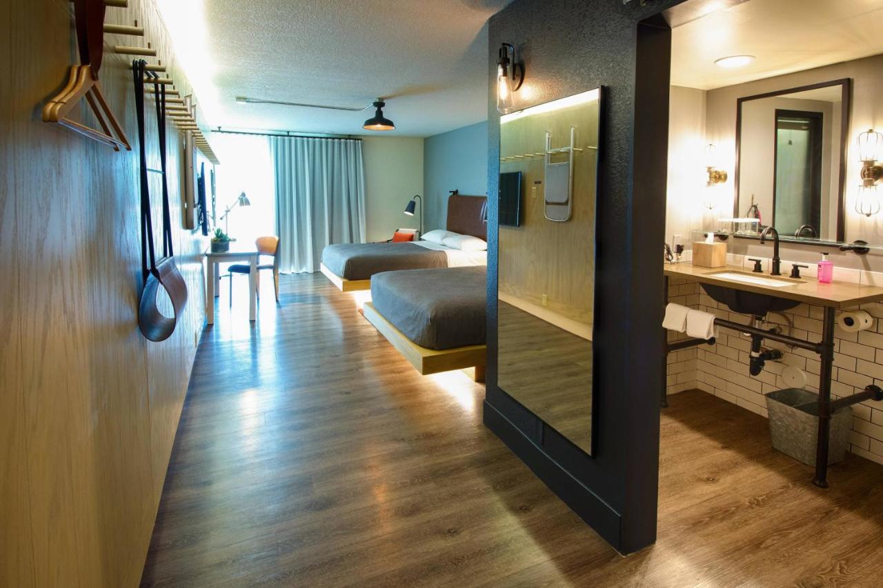 | MOXY Phoenix Tempe/ASU Area