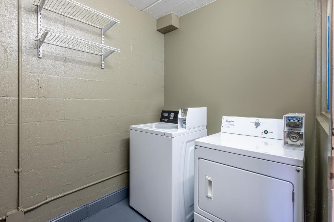  | Days Inn & Suites by Wyndham Fort Bragg/Cross Creek Mall