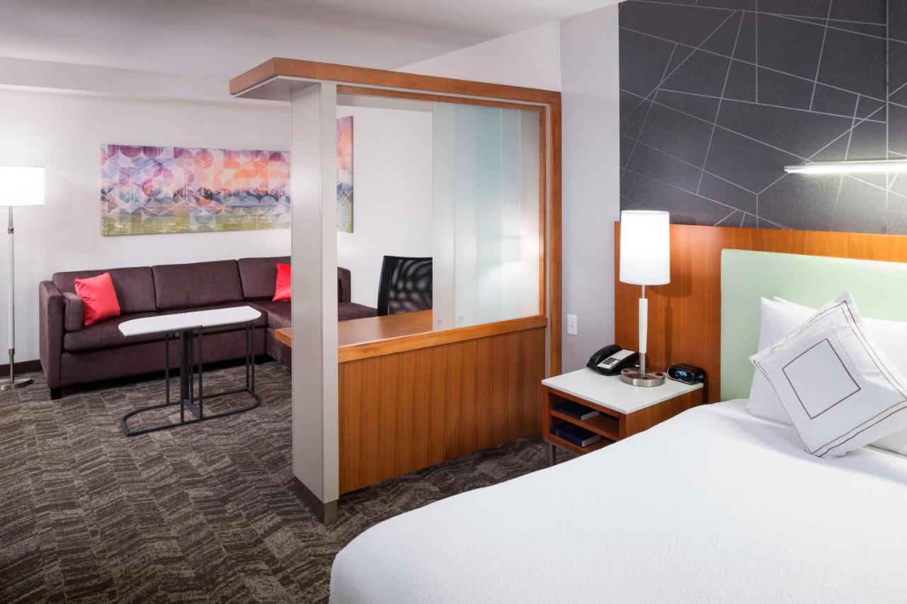 King Studio with Sofa Bed at SpringHill Suites by Marriott Salt Lake City Airport