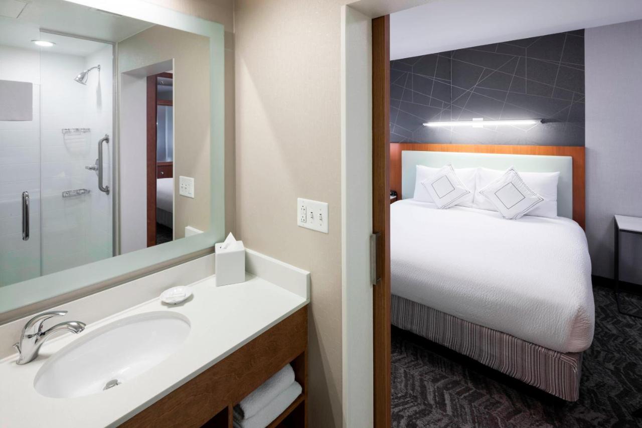 King Studio with Sofa Bed at SpringHill Suites by Marriott Salt Lake City Airport