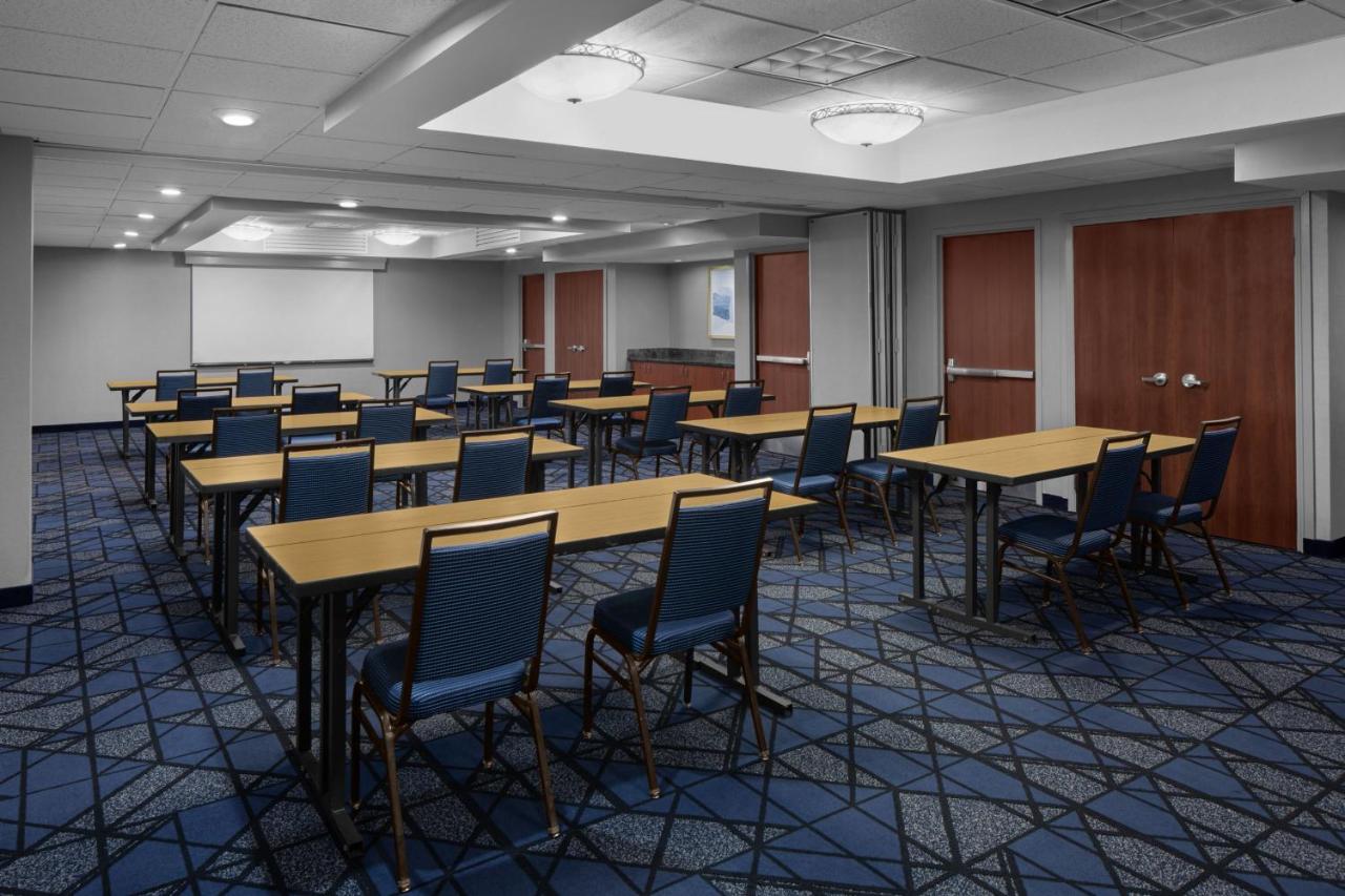 | Courtyard by Marriott San Diego Rancho Bernardo