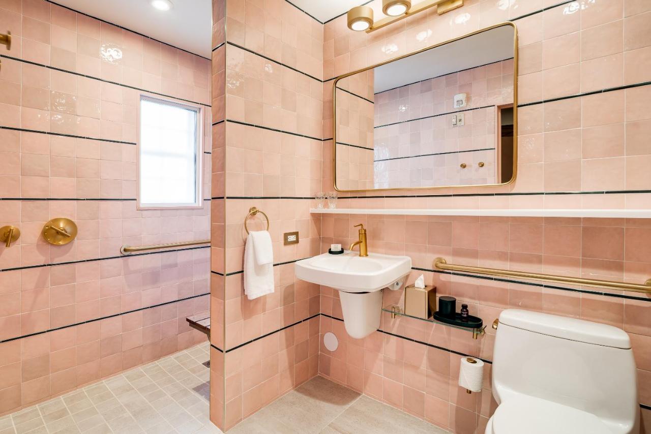 King Room - Disability Access at Esmé Miami Beach