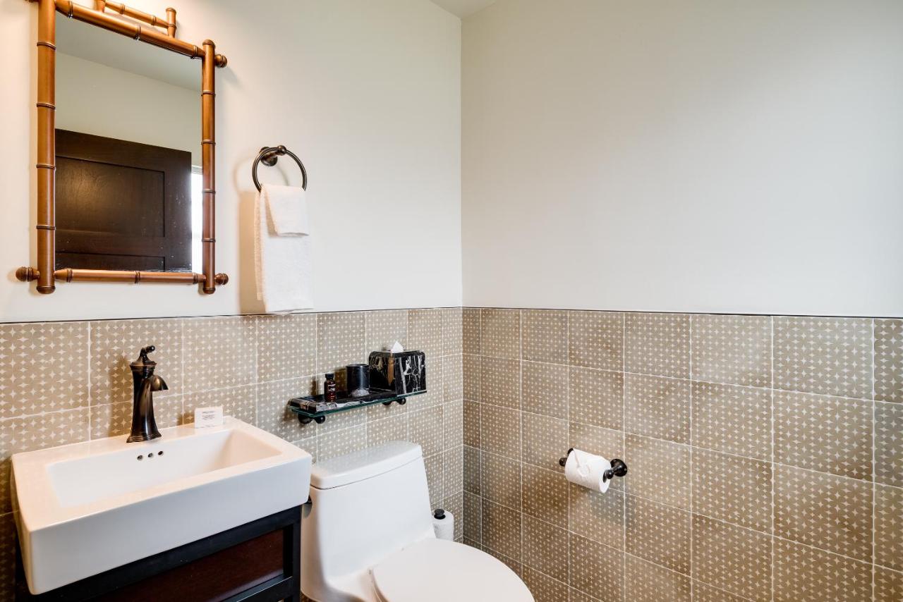 Superior King Suite at Esmé Miami Beach