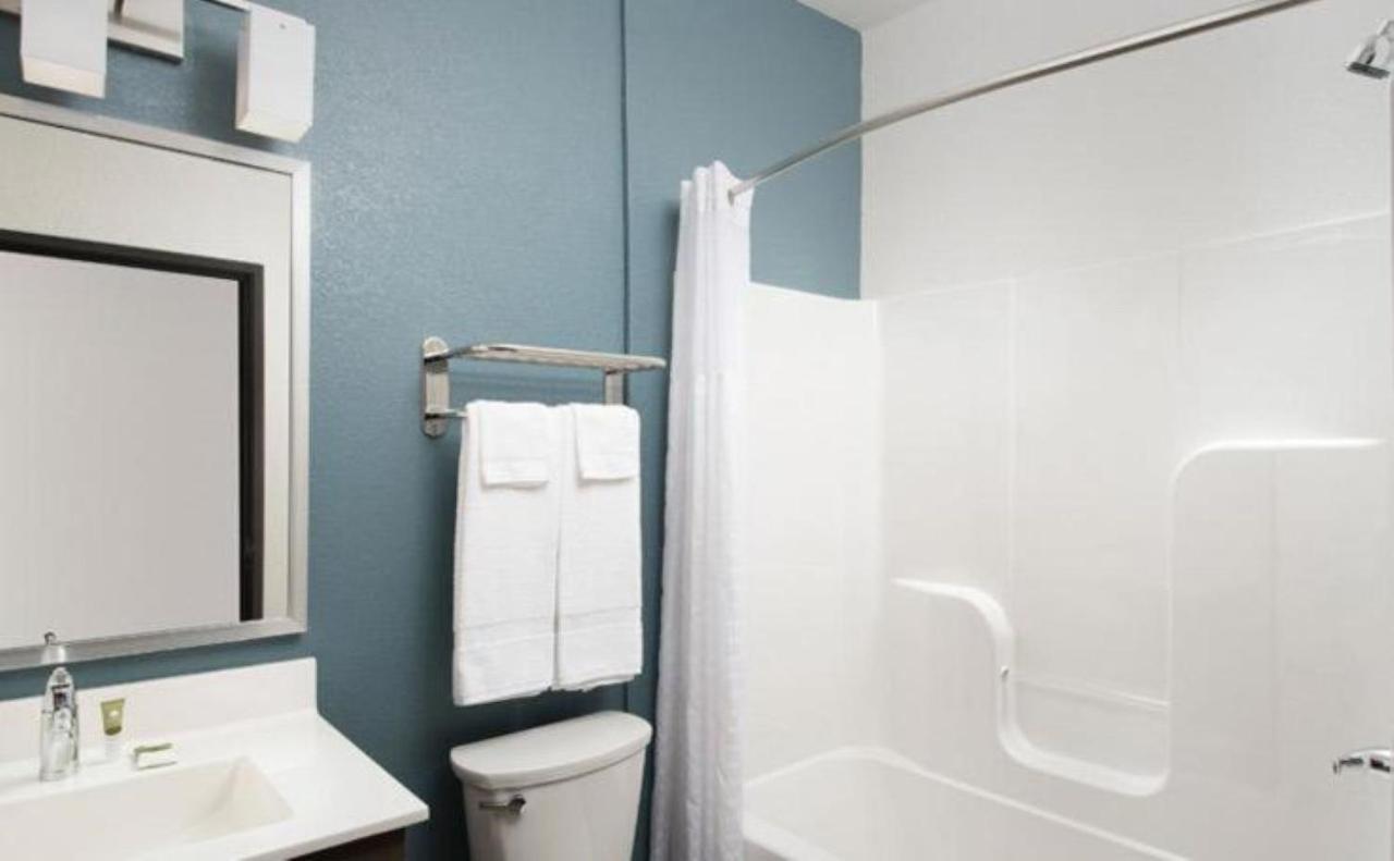 King Room with Sofa Bed - Accessible/Non-Smoking at WoodSpring Suites Phoenix-Deer Valley