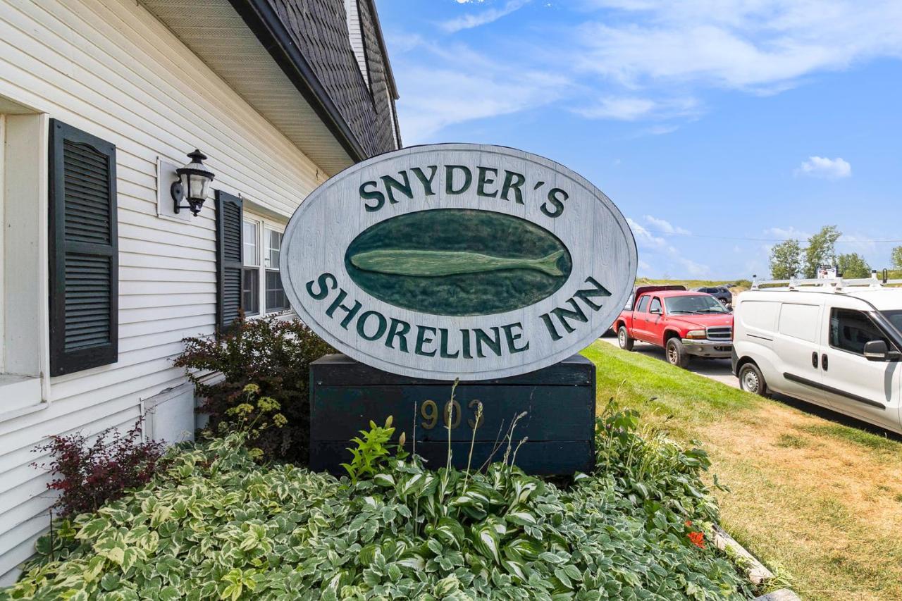  | Snyder's Shoreline Inn