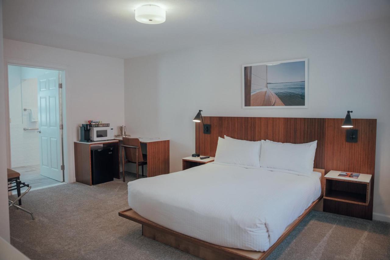 | Skaneateles Suites Boutique Hotel