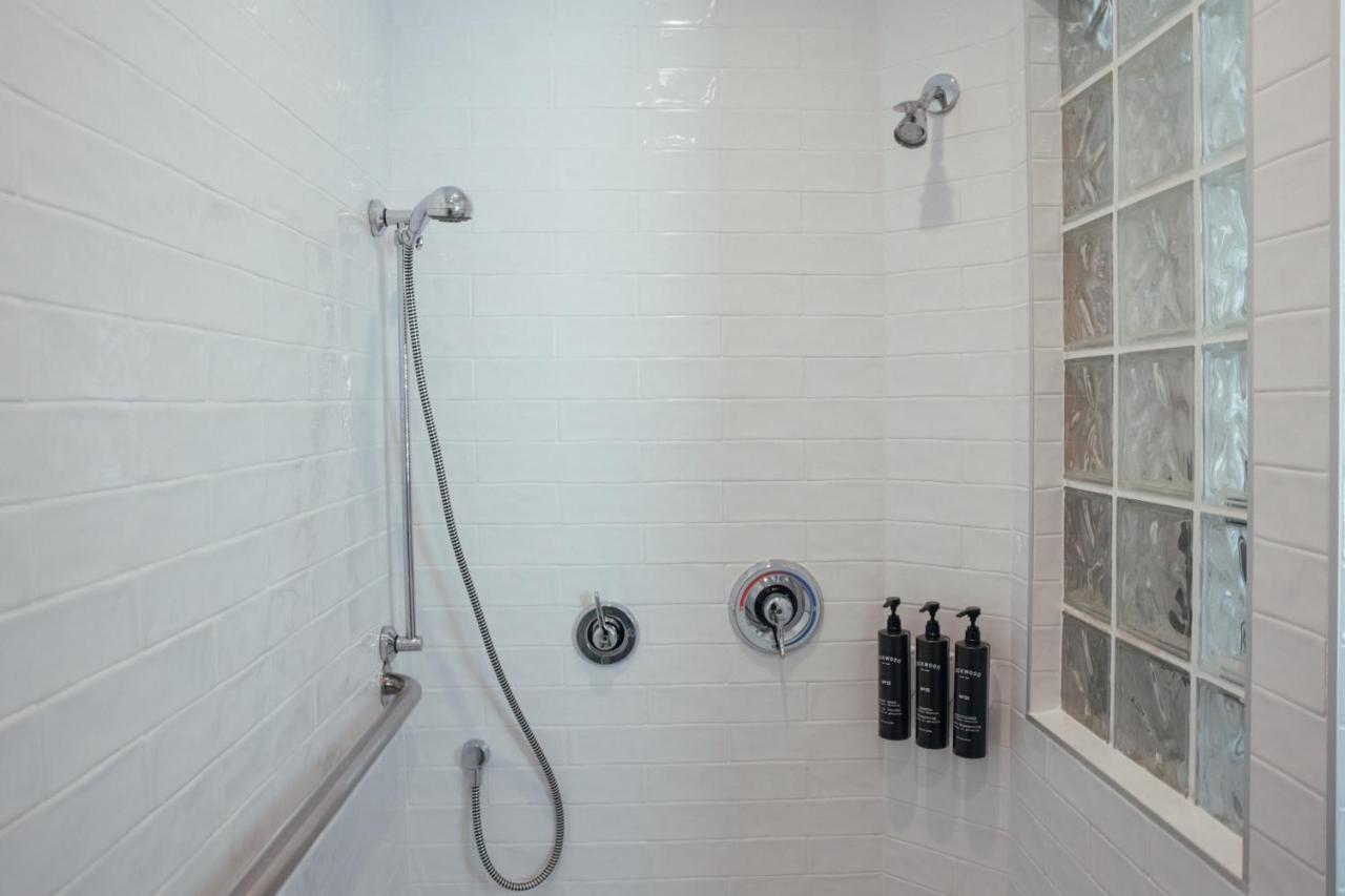 | Skaneateles Suites Boutique Hotel
