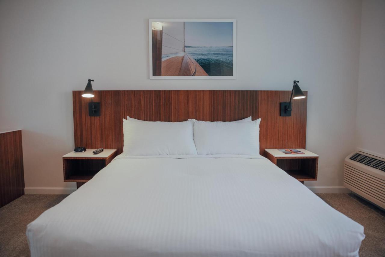 | Skaneateles Suites Boutique Hotel
