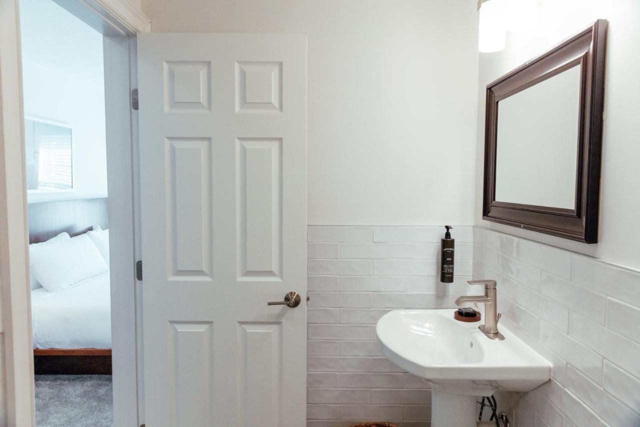 | Skaneateles Suites Boutique Hotel