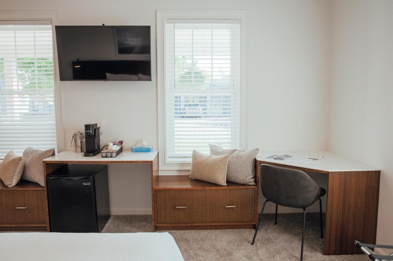 | Skaneateles Suites Boutique Hotel