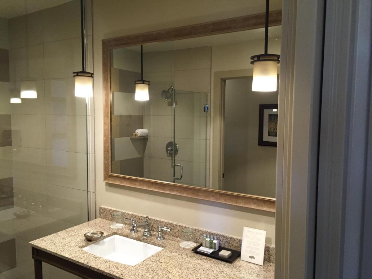 King Suite at Ponte Vineyard Inn