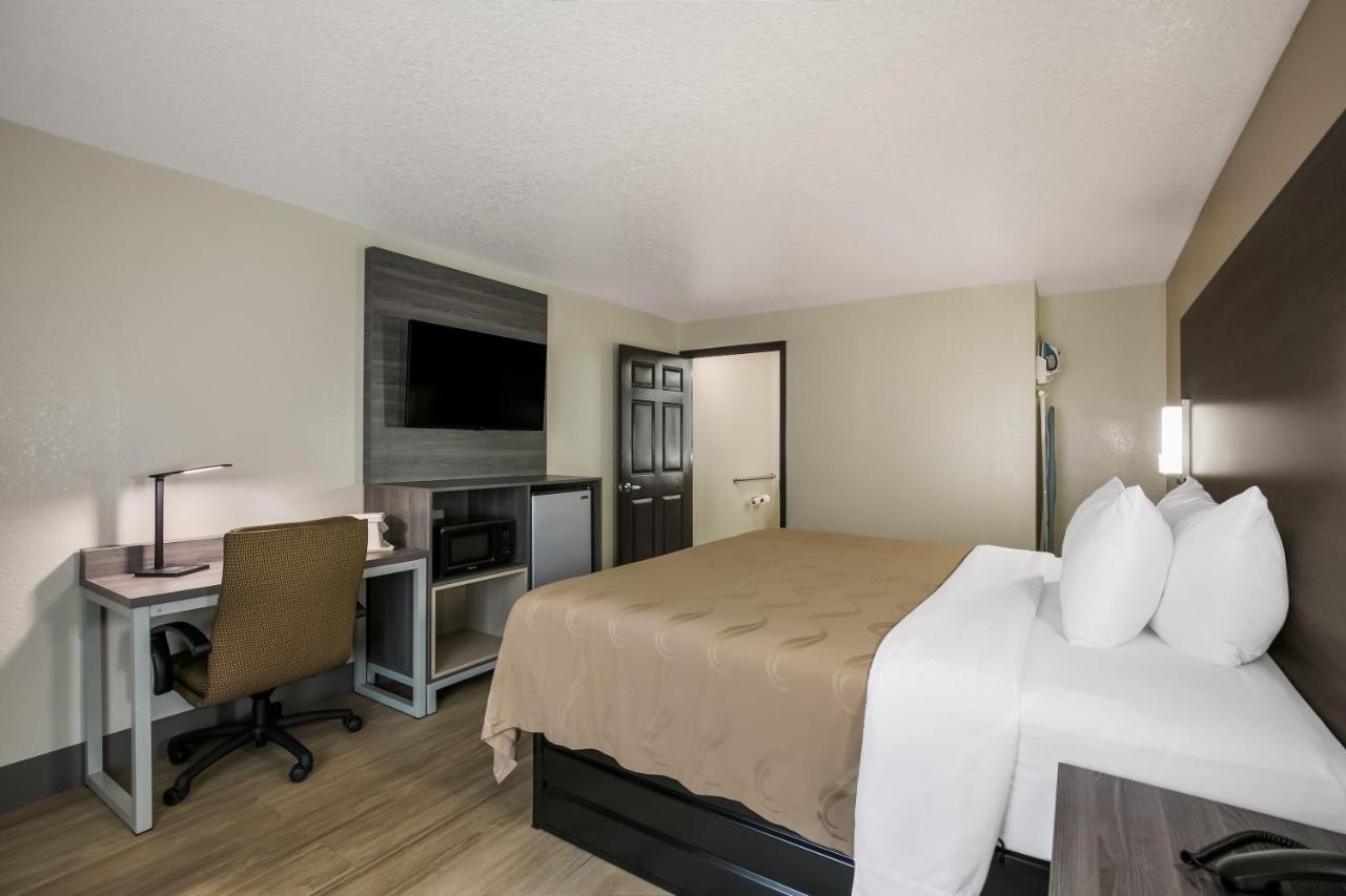 King Room - Accessible/Non-Smoking at Quality Inn Commerce at I-85