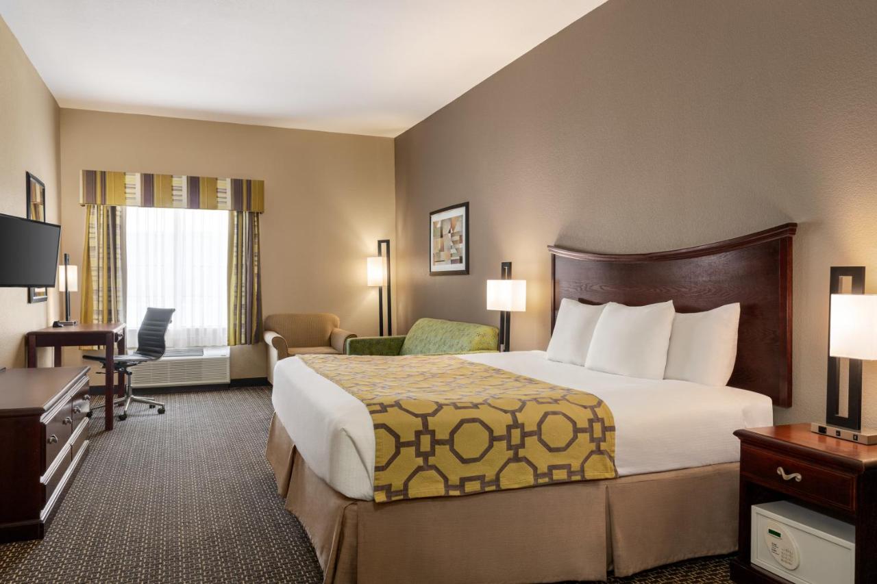 Studio King Suite - Non-Smoking at Baymont by Wyndham Wichita Falls