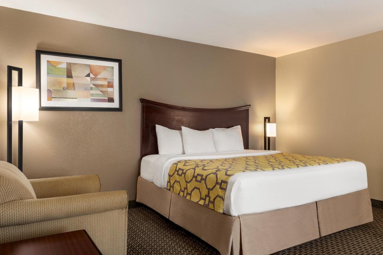1 King Bed, Mobility/Hearing Access Studio Suite, Roll-in Shower, Non-Smoking at Baymont by Wyndham Wichita Falls