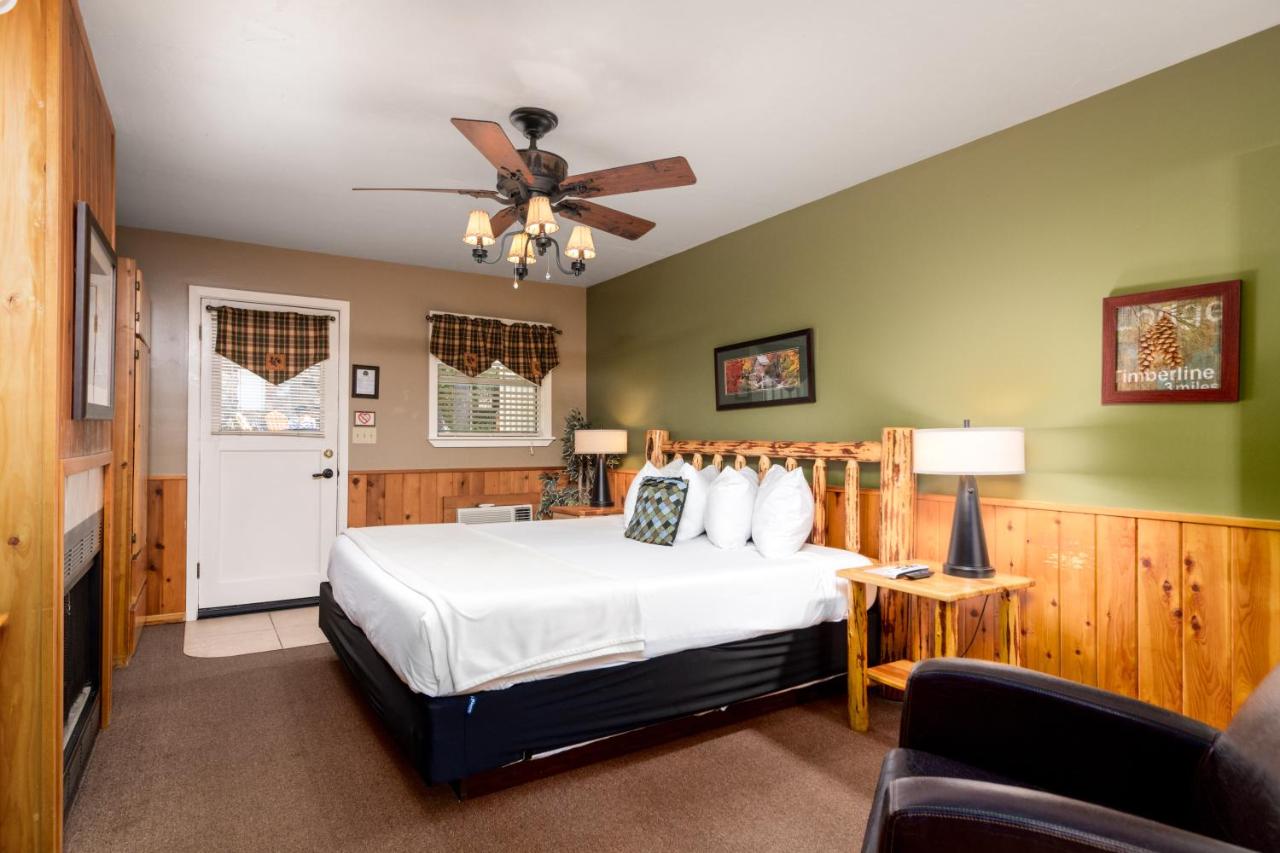 King Room at Prescott Pines Inn