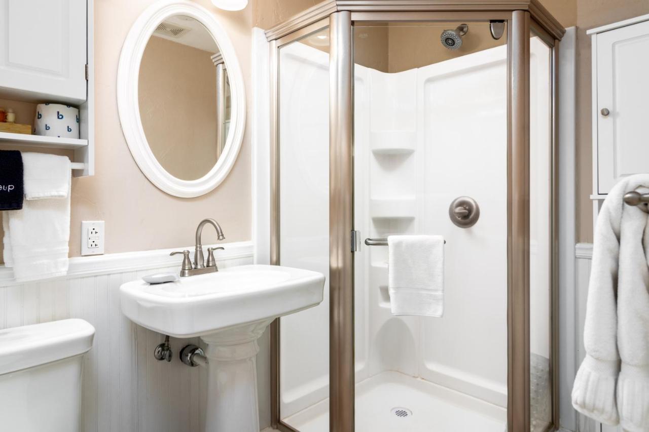 Deluxe Suite at Prescott Pines Inn