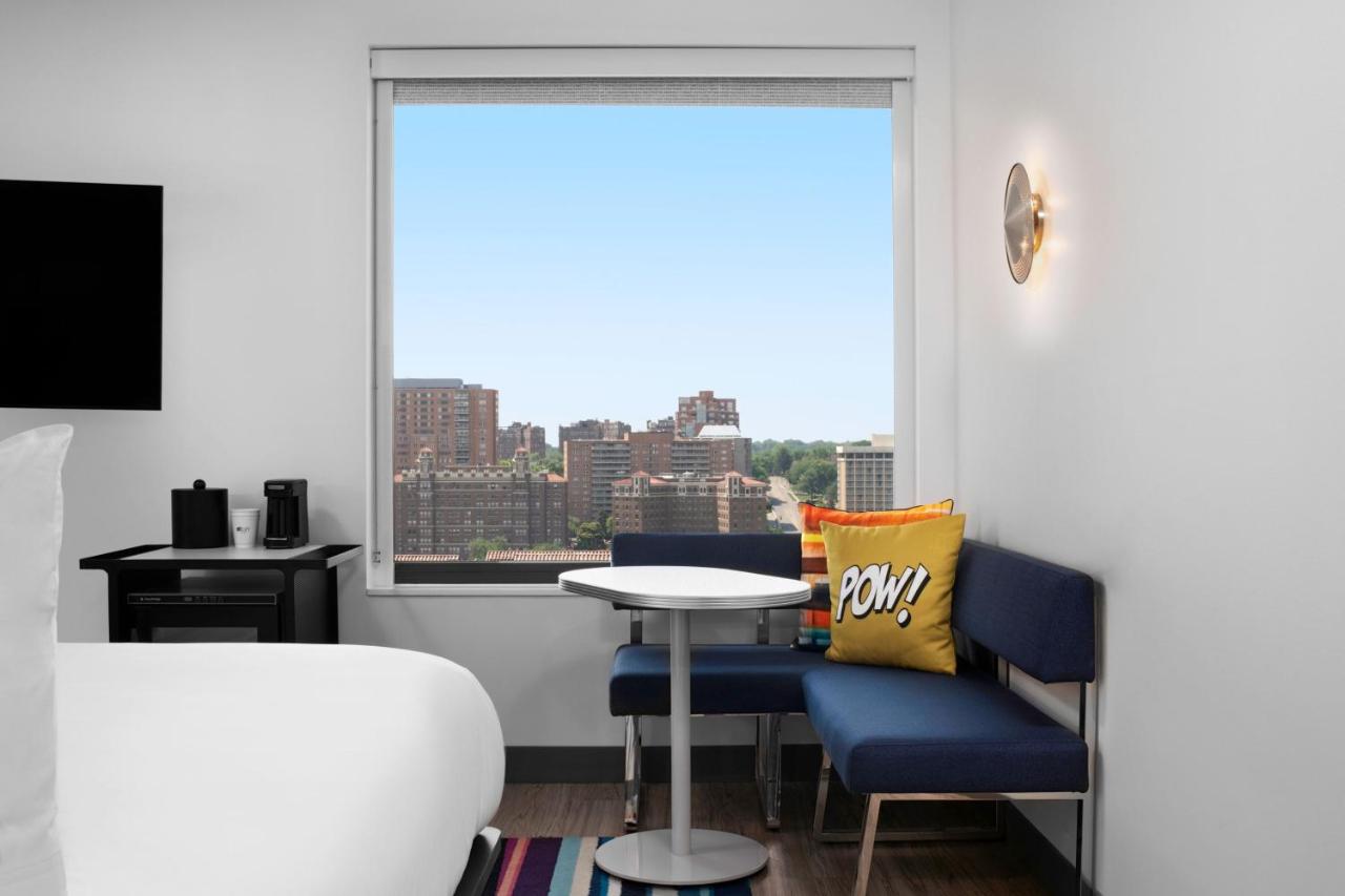 Queen Room with Two Queen Beds at Aloft by Marriott Kansas City Country Club Plaza
