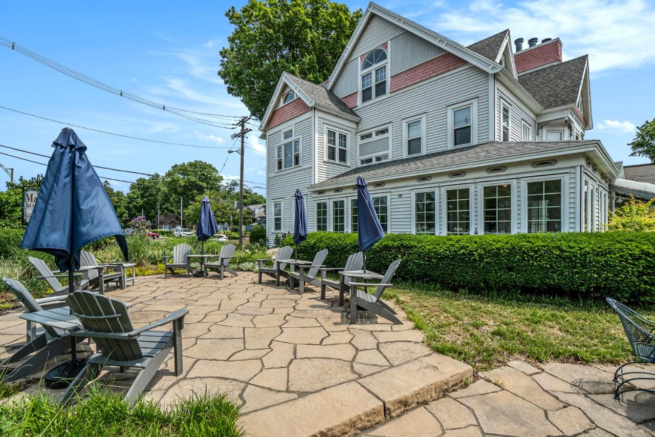 | Yelton Manor Bed and Breakfast
