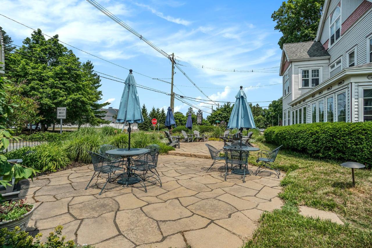 | Yelton Manor Bed and Breakfast