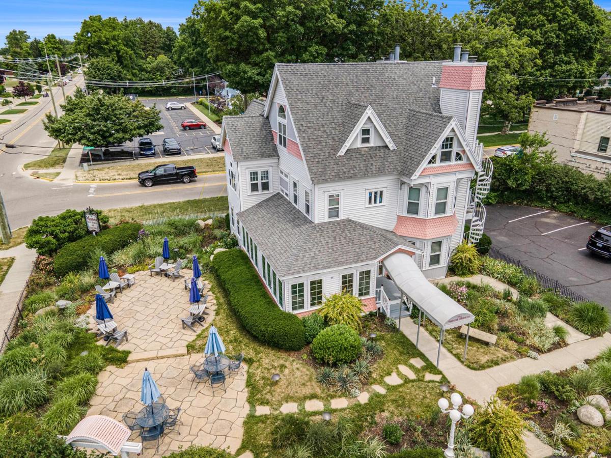 | Yelton Manor Bed and Breakfast