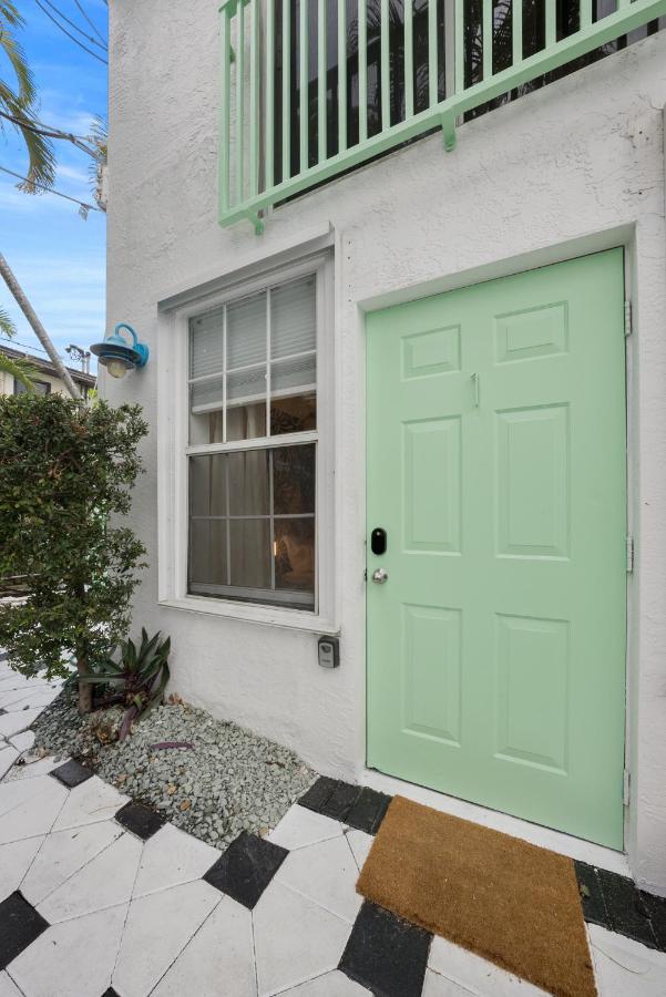 | Karens Las Olas Guest House