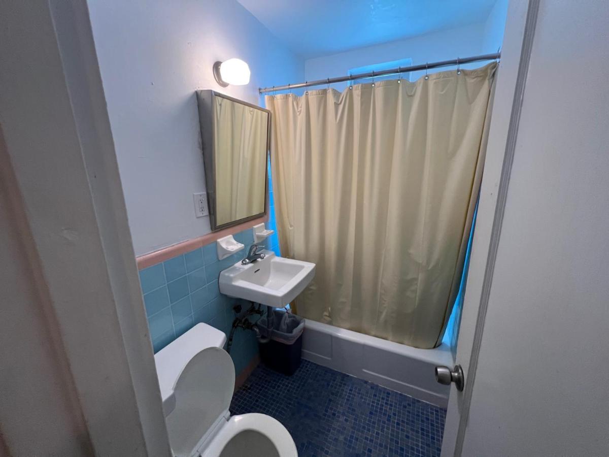 | Sherbrooke All Suites Hotel