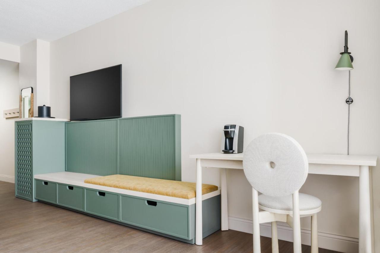 Standard Room at Holiday Inn Resort Lumina on Wrightsville Beach by IHG