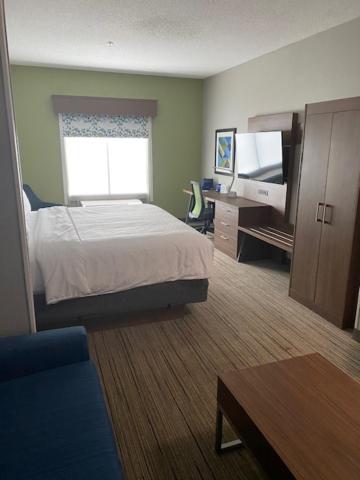 | Holiday Inn Express & Suites - Enterprise, an IHG Hotel