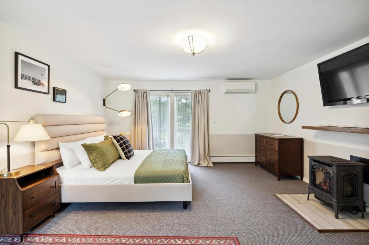 | Mountaineer Inn