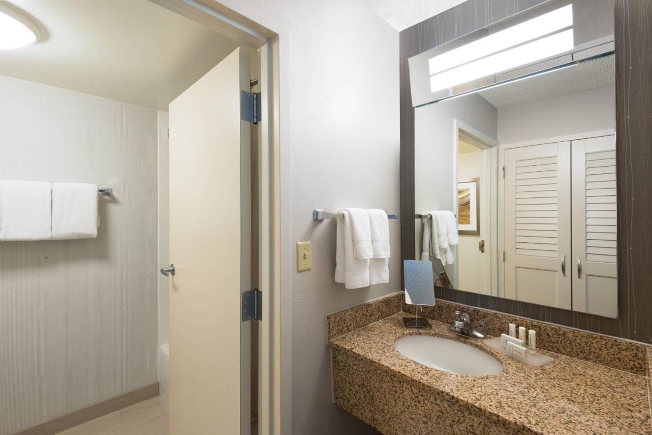 | Courtyard Harlingen