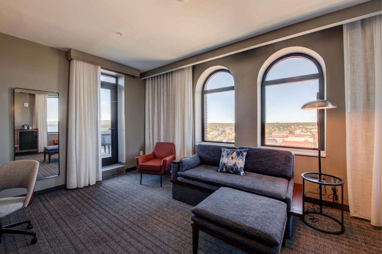 | The Threefoot Hotel, Meridian, a Tribute Portfolio Hotel
